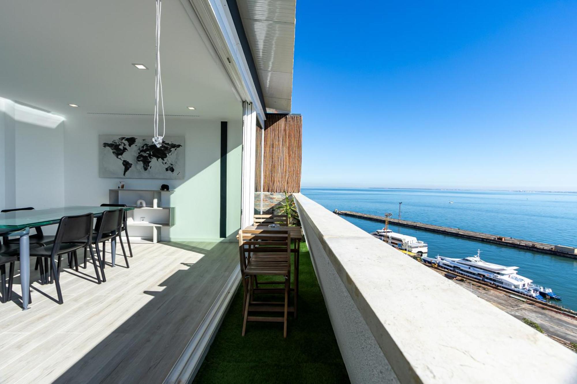Cacilhas Riverview! Almada Buitenkant foto